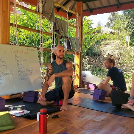 True Nature Chiang Mai - Yoga & Meditation Homestay Retreat Exterior foto